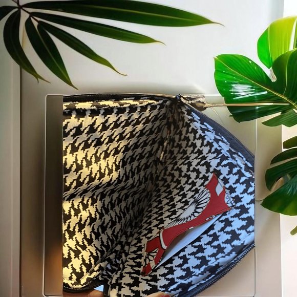 Red/white Vera Bradley Bag - Picture 4 of 7